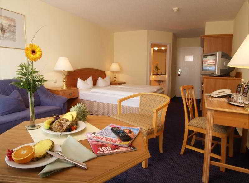 Hotel Zur Post - Ein Rovell Hotel Херингсдорф Екстериор снимка