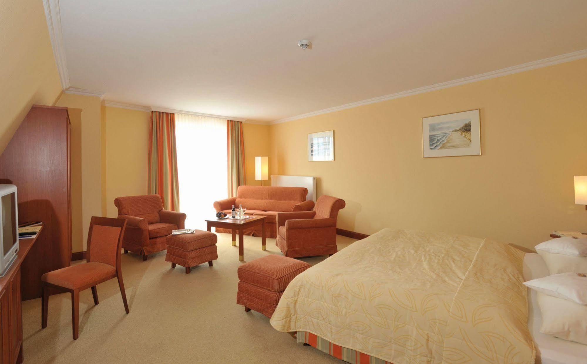 Hotel Zur Post - Ein Rovell Hotel Херингсдорф Екстериор снимка